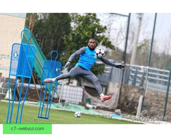 申花武里南之战三外援首发薛庆浩